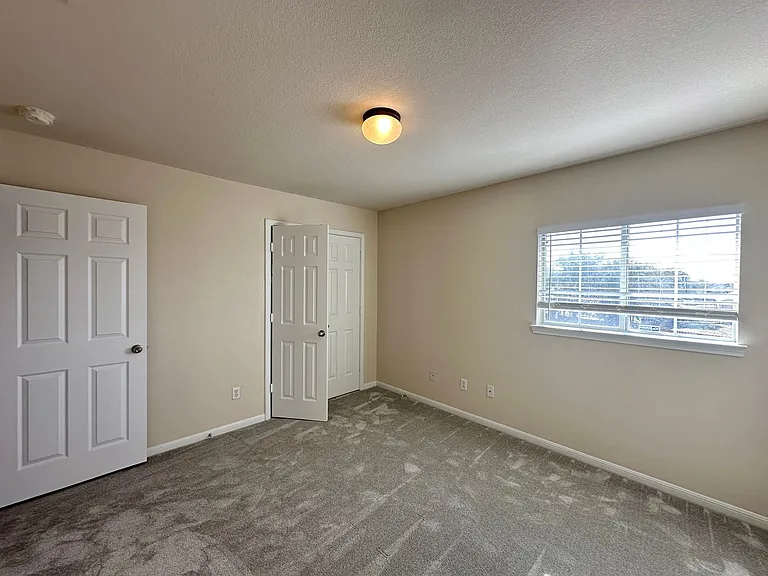 202 Crowfoot Dr — Photo 22