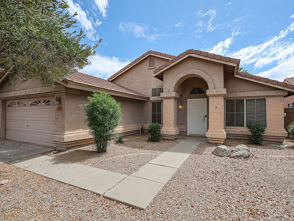 1st image of 14707 W Lupine Ln