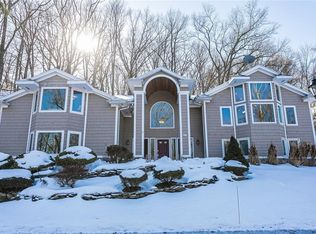 35 Mooring Line Dr, Rochester, NY 14622