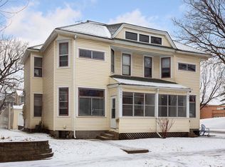 1983 Iglehart Ave, Saint Paul, MN 55104
