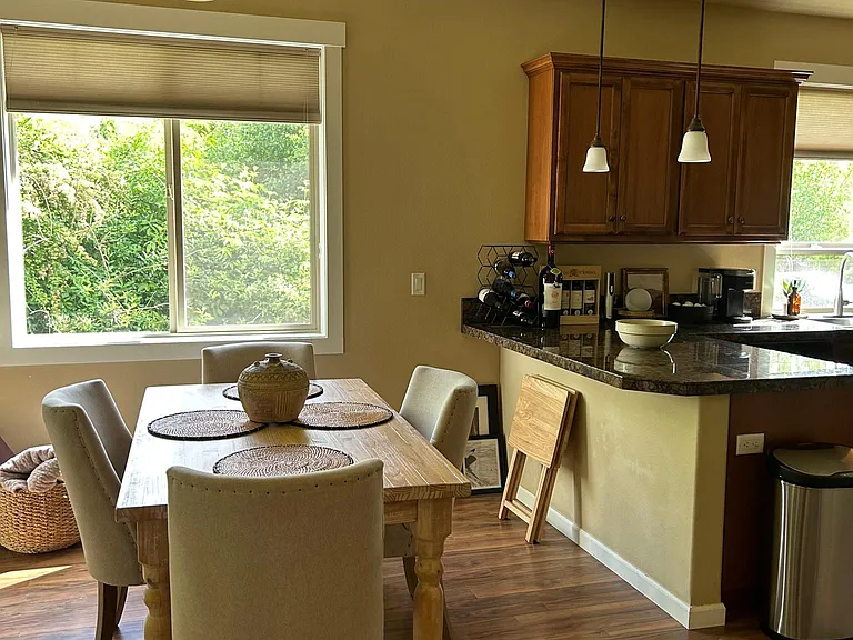 509 N Helens View Dr — Photo 5