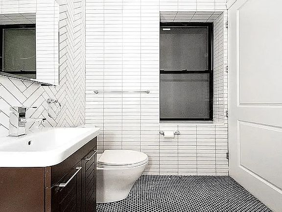 5th image of 223 Mott St APT 2