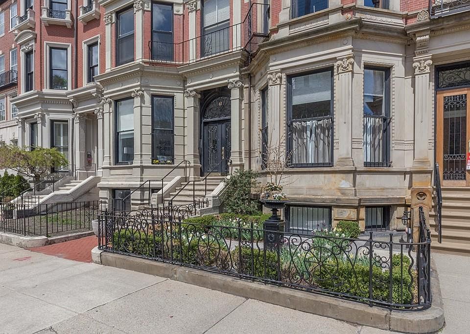 2nd image of 61 Commonwealth Ave APT 6
