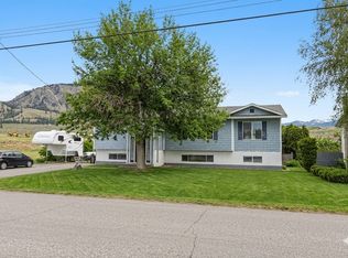 2001 Gallagher Rd, Kelowna, BC V1P 1G8
