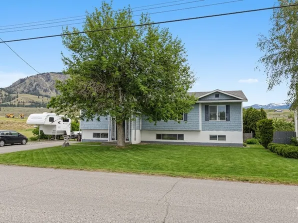 2001 Gallagher Rd, Kelowna, BC V1P 1G8