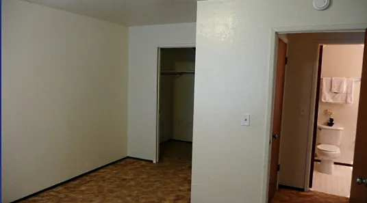 317 Spruce St #2 — Photo 6