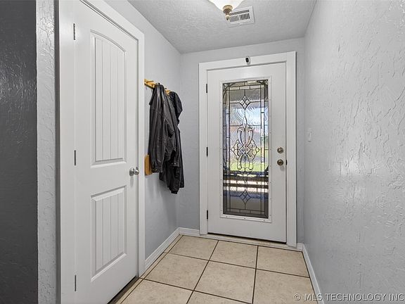5th image of 7383 S 447th Rd