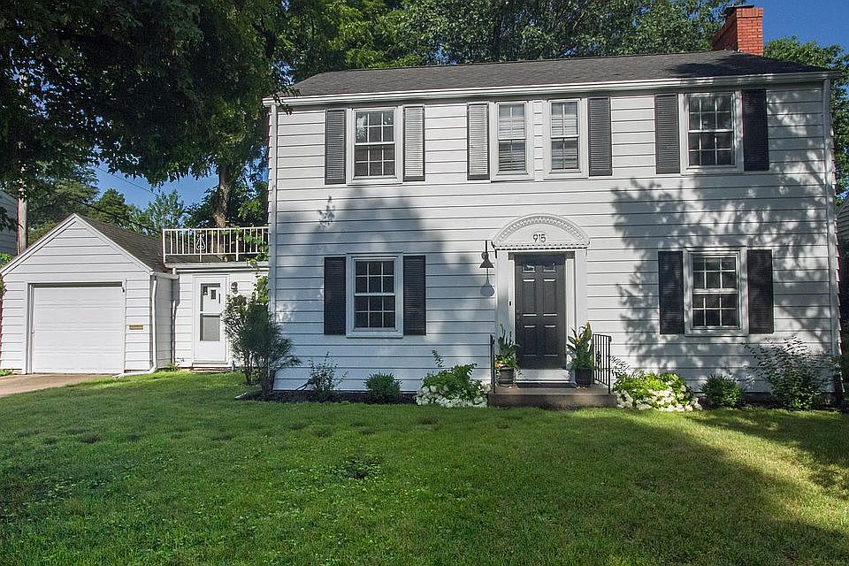 1st image of 915 Gaskill Dr
