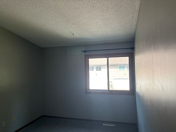 4th image of 8A Oak Leaf Ln #A