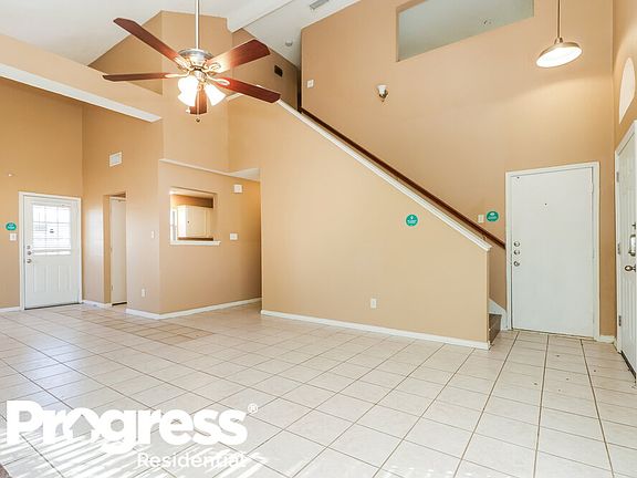 5th image of 301 Moss Hill Dr