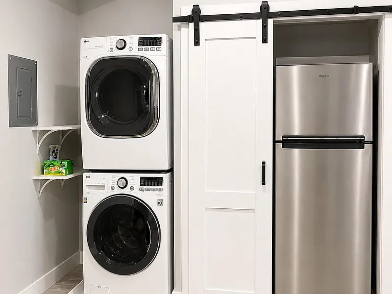 This space comes with an in-unit washer and dryer.