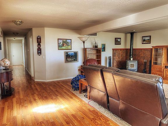Living Room w/ Pellet Stove