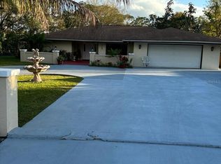 3329 Golfview Rd, Sebring, FL 33875