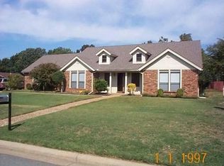 1801 Queensbury Way, Fort Smith, AR 72908
