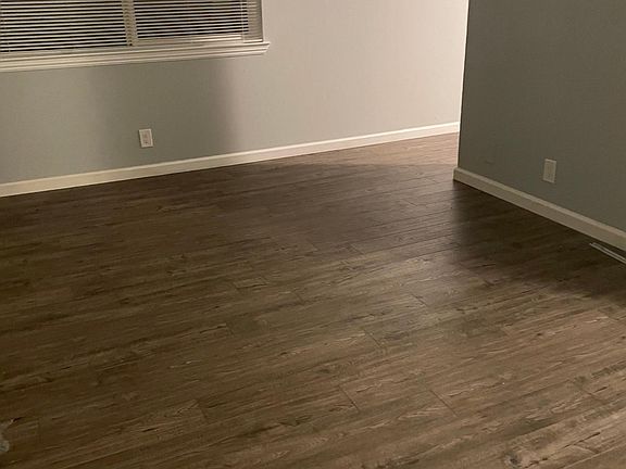3rd image of 254 Pamela Ave #6