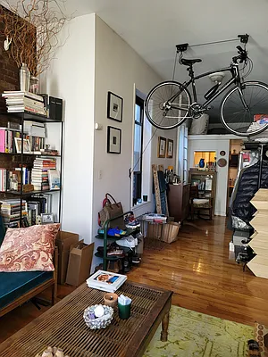 Rented by Triplemint | media 35