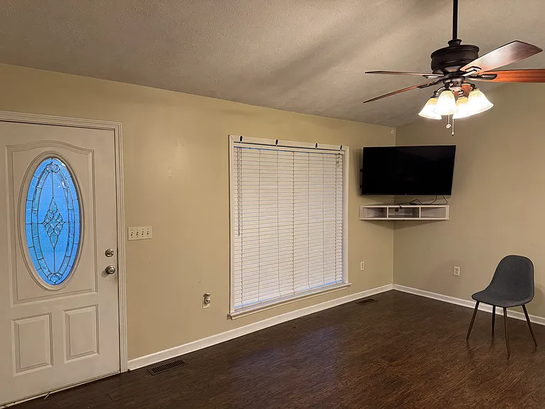 6832 Greenbrook Dr — Photo 8