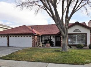 335 W Pilgrim Cir, Ridgecrest, CA 93555