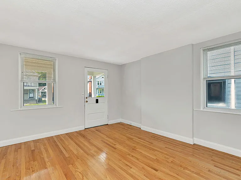 2758 Minot Ave #1 — Photo 5