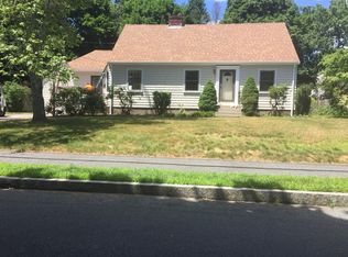 44 Curve St, Medfield, MA 02052