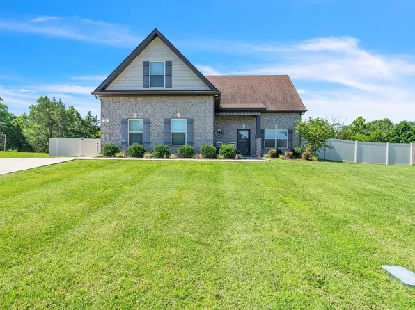 722 Sapphire Dr, Murfreesboro, TN 37128