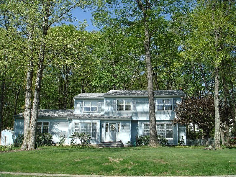 2nd image of 56 Nestlingwood Dr