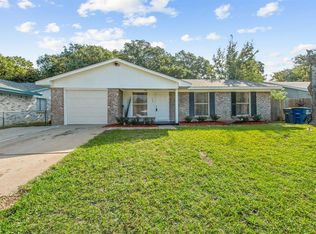 740 Sunburst Dr, Dallas, TX 75217