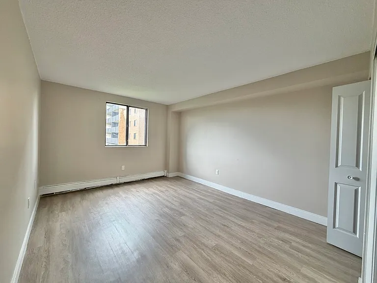 750 Kipps Ln #3 — Photo 25