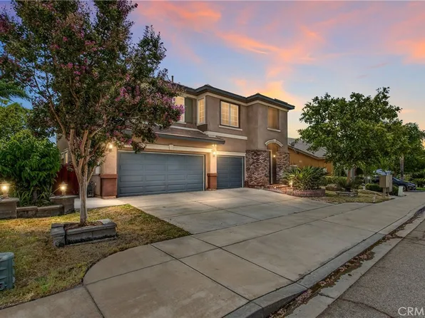 30185 Tenaya Ln, Highland, CA 92346