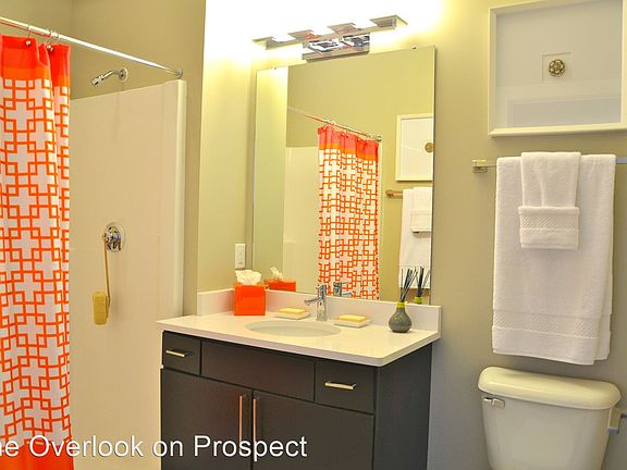 3rd image of 2217 N Prospect Ave #210