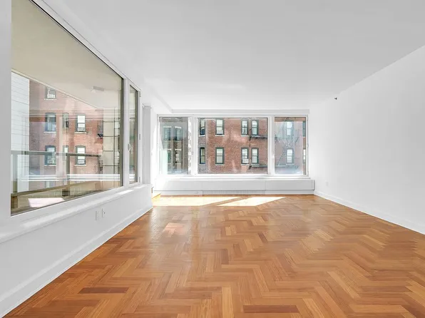 240 Riverside Blvd APT 8O, New York, NY 10069