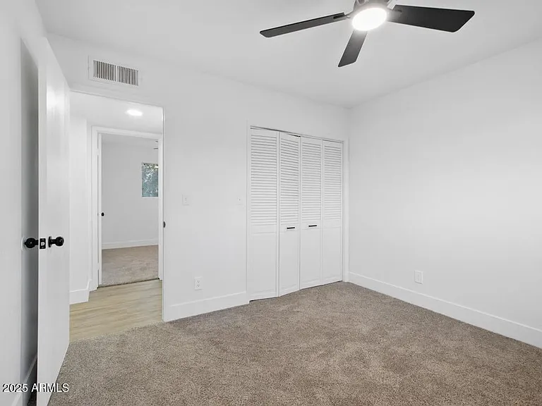 925 E 7th Dr — Photo 14