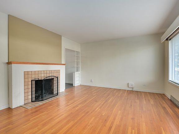 3rd image of 509 Keith Rd E