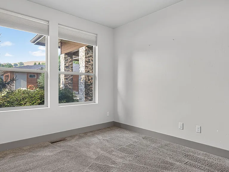 6063 W Baron St — Photo 38