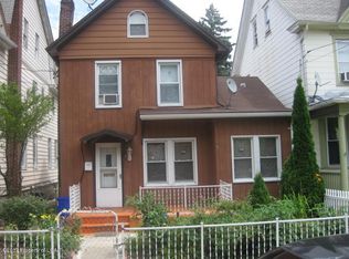 527 N Locust St, Hazleton, PA 18201