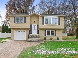 15 Independence Way, Hazlet, NJ 07730