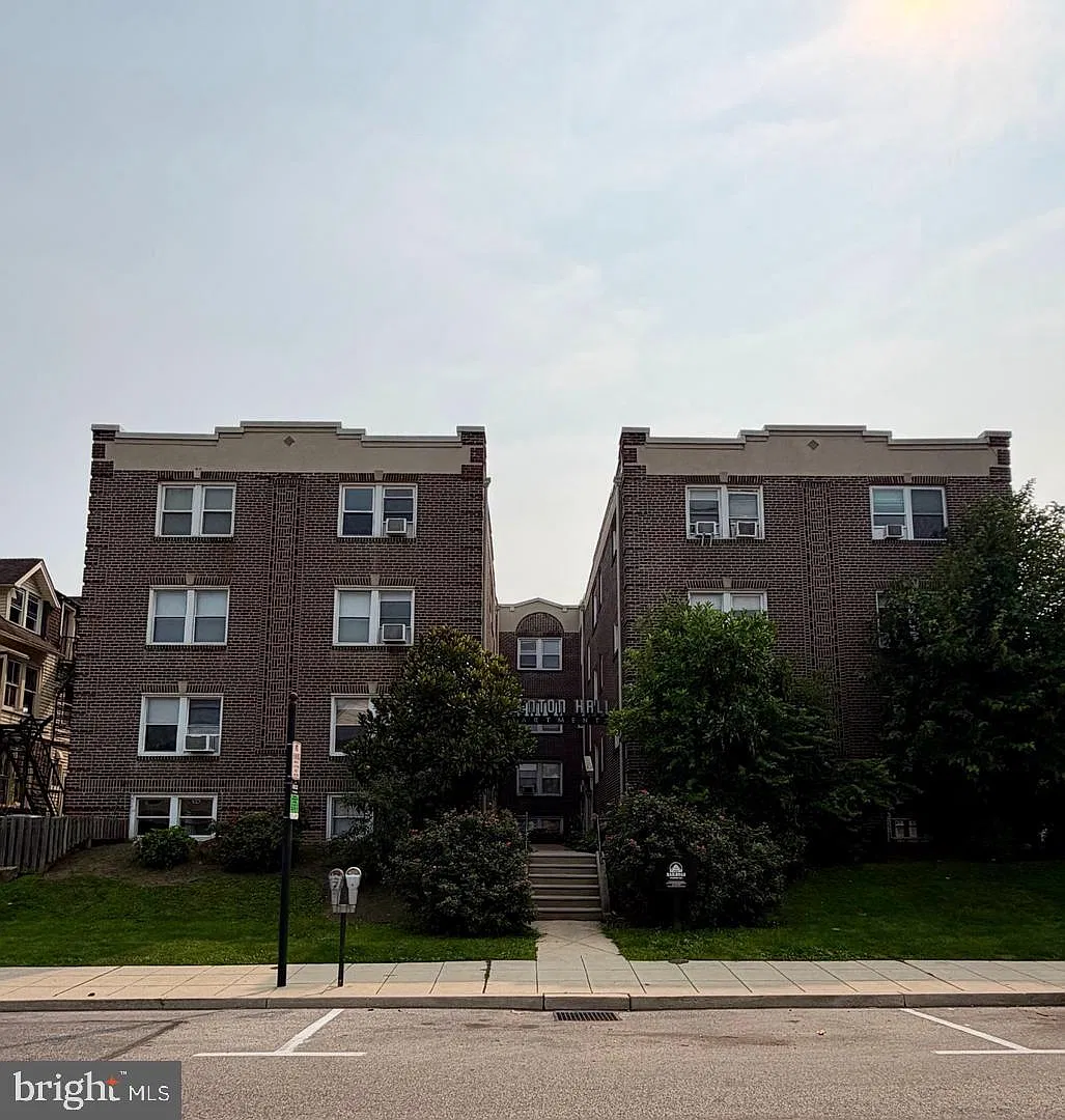 1 bed, 1.0 bath, 800 sqft, $1,150 — Photo 1