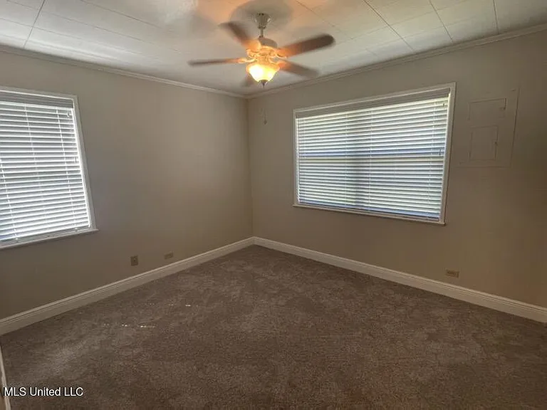 2083 Martin Rd — Photo 10