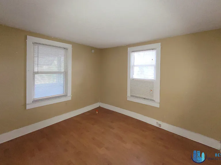 2441 E Magnolia St — Photo 7