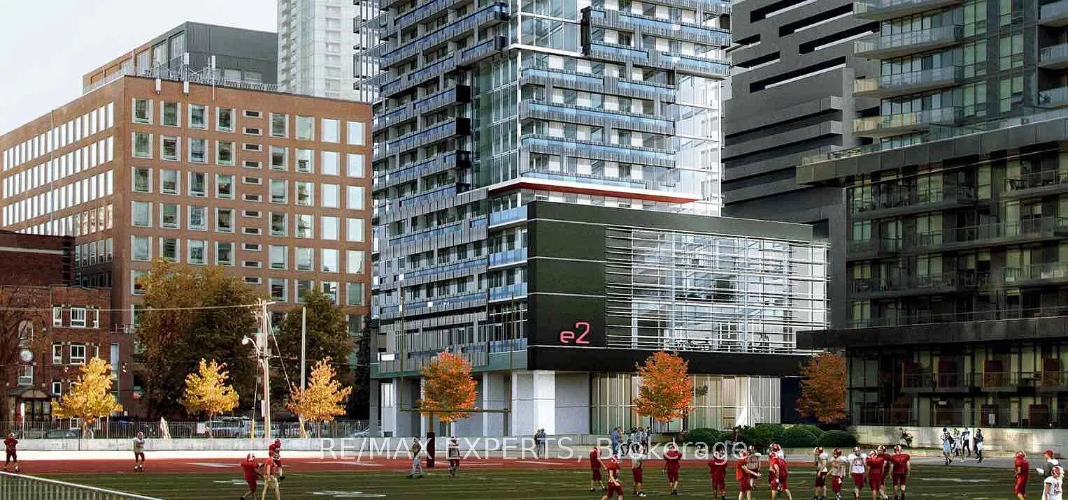 E2 Condos — Photo 2