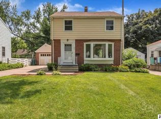 600 N Dexter Dr, Lansing, MI