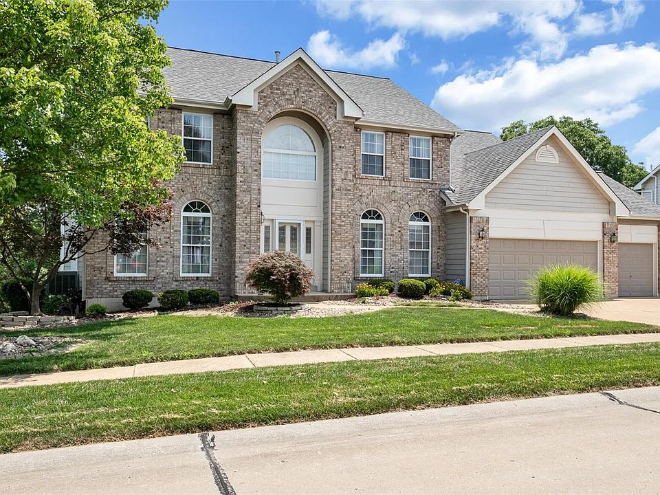 2nd image of 1334 Wellington View Pl