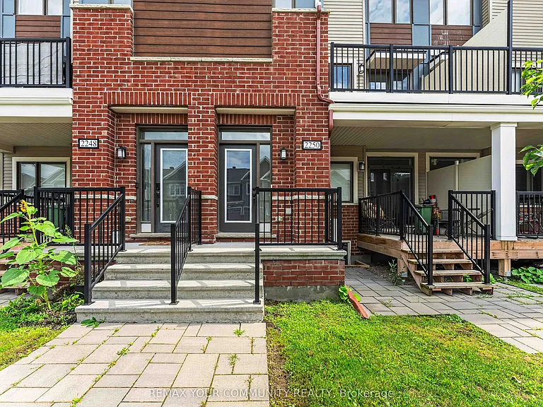 2250 Watercolours Way — Photo 2