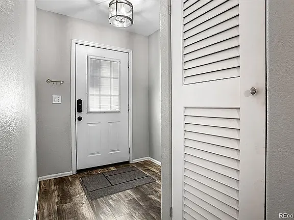 8270 S Fillmore Way — Photo 3