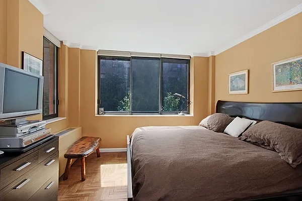 Sold by Corcoran | media 4