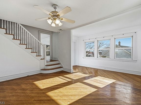 5th image of 50 Ridgehurst Rd