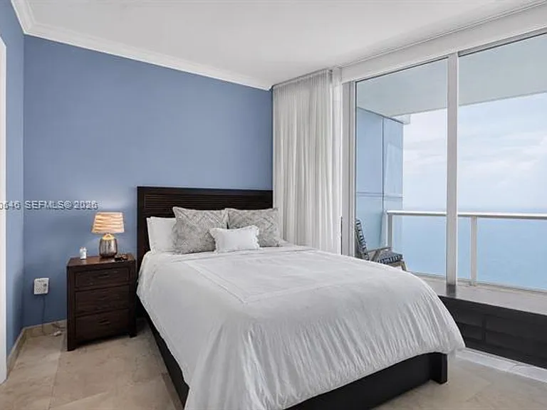 17001 Collins Ave #CU-3402 — Photo 20