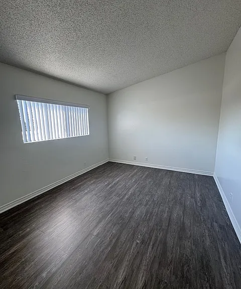 Westbay Apartments — Photo 79