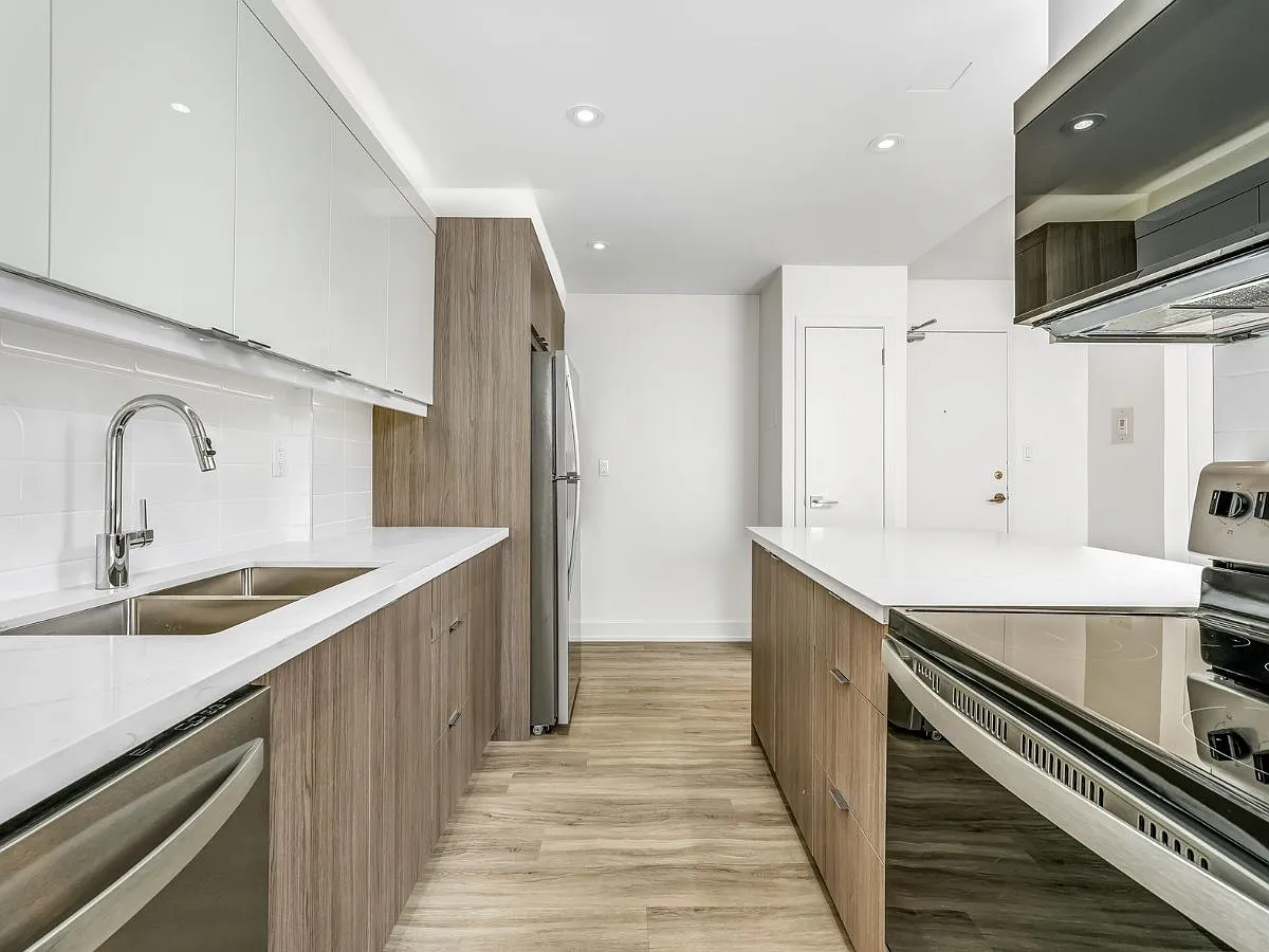 287 Markland Drive — Photo 1