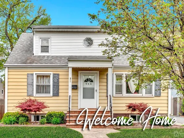 944 Main St, Fords, NJ 08863